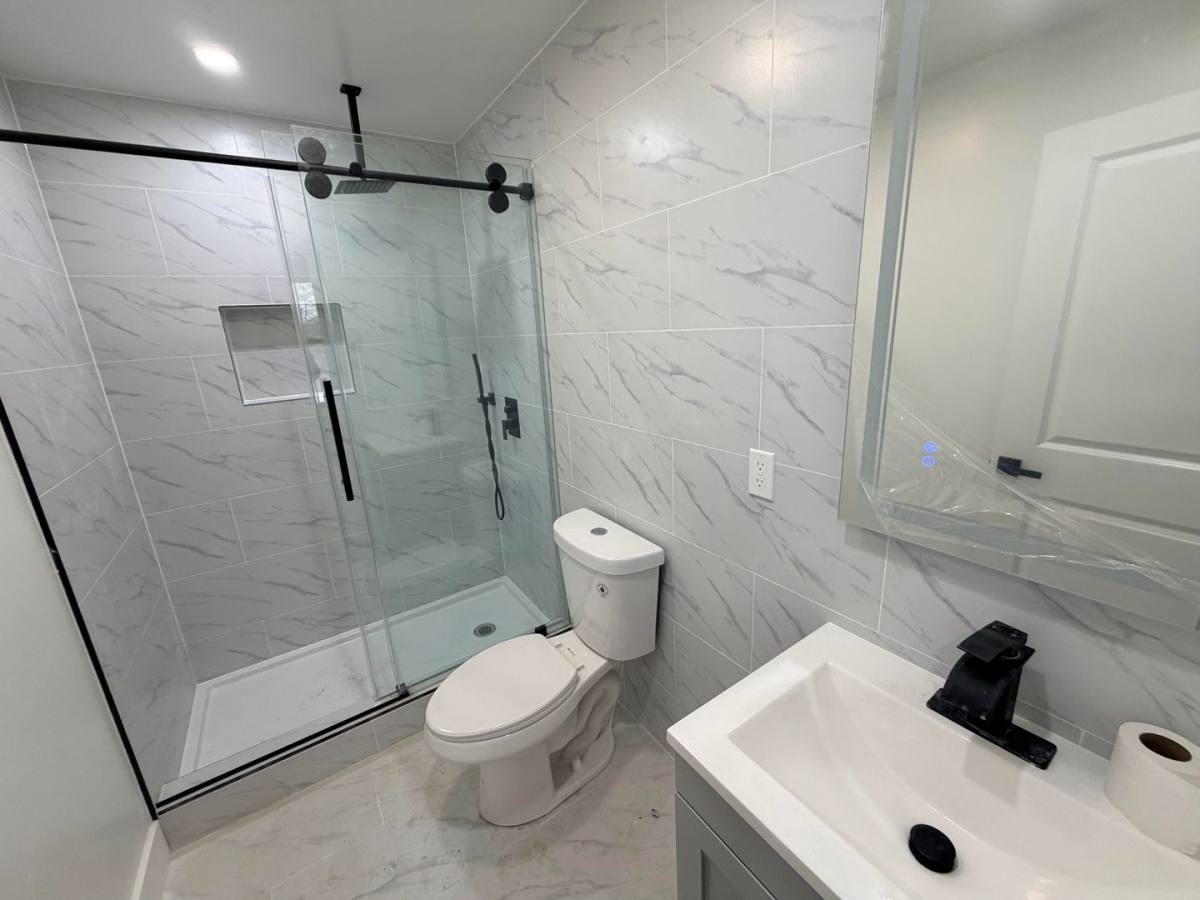Apartment for rent at 194 N Lake Ave, Albany, NY 12206