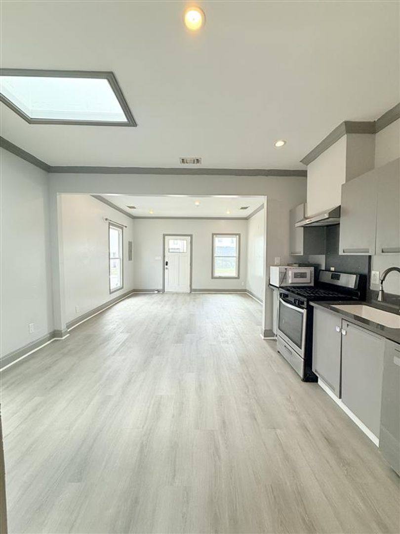 Apartment for rent at 939 - 941 Bayonne St, Dallas, TX 75212
