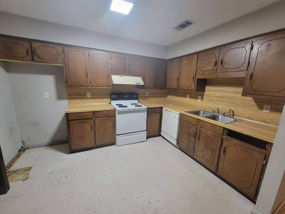 Apartment for rent at 1702 12th Place S, Phenix City, AL 36869
