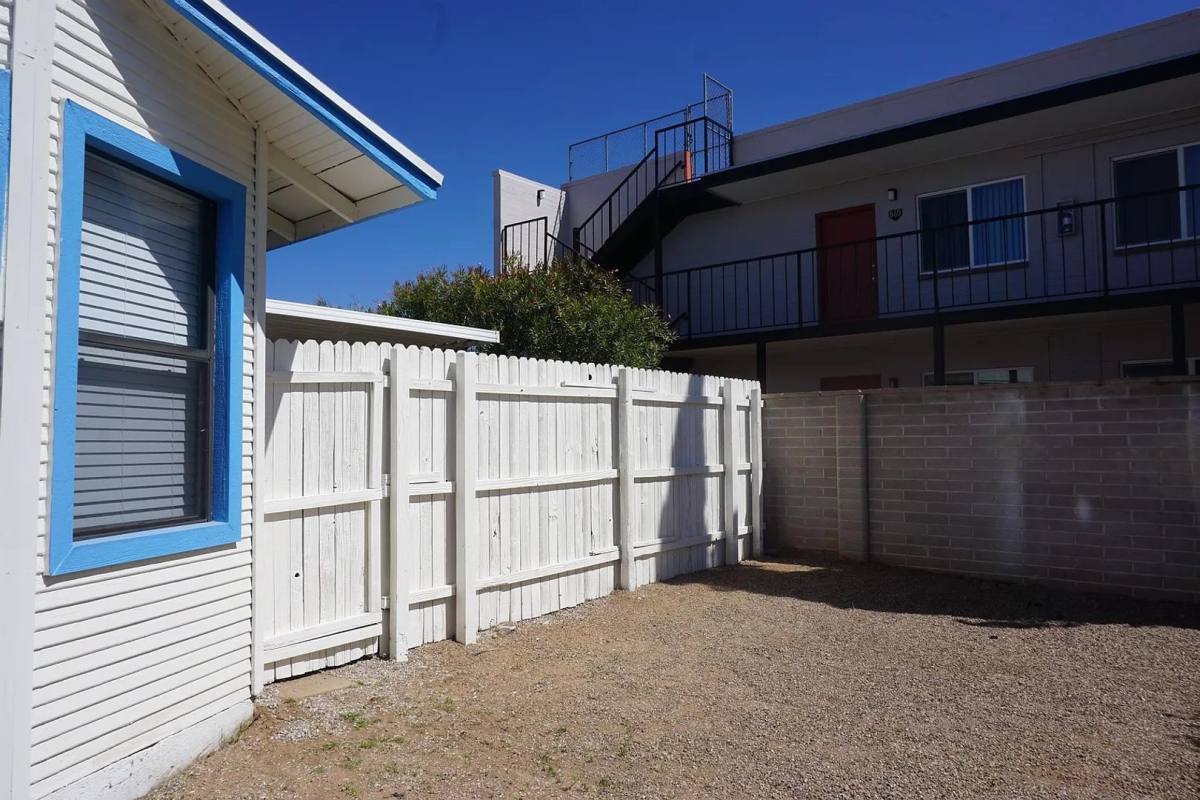 Apartment for rent at 838 E Adams St, Tucson, AZ 85719
