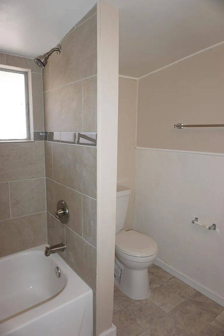 Apartment for rent at 838 E Adams St, Tucson, AZ 85719