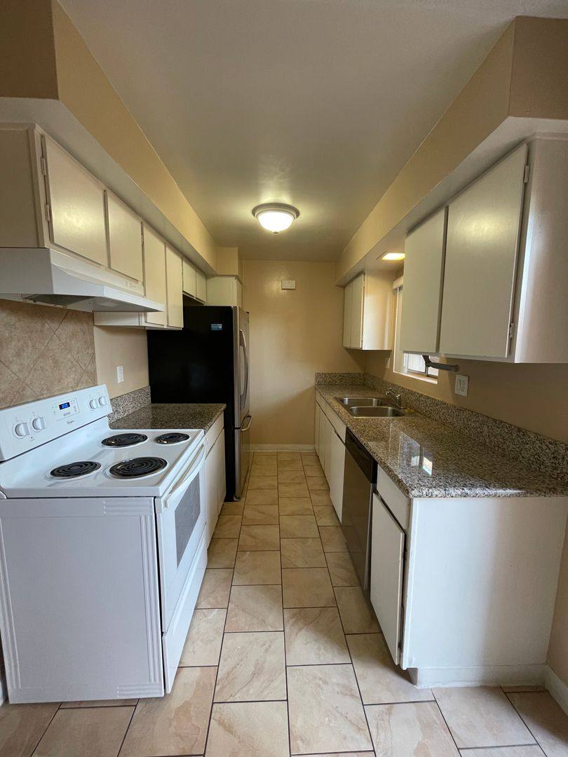 Apartment for rent at 11871-11971 Bailey St, Garden Grove, CA 92845