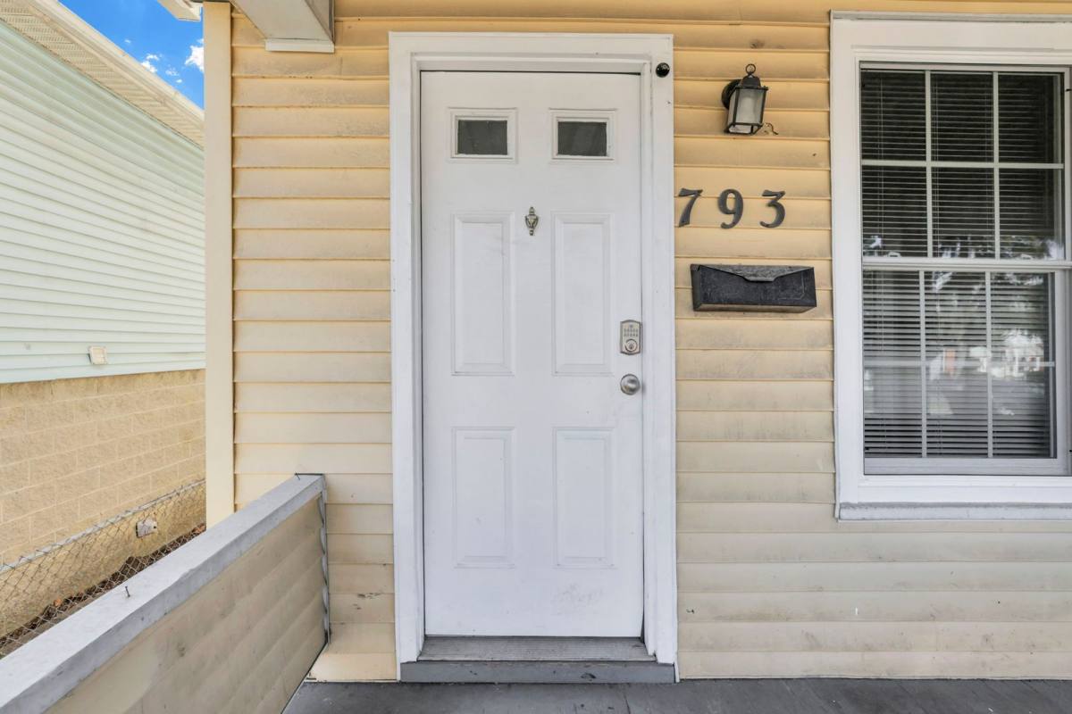 Apartment for rent at 791-793 E Starr Ave, Columbus, OH 43201