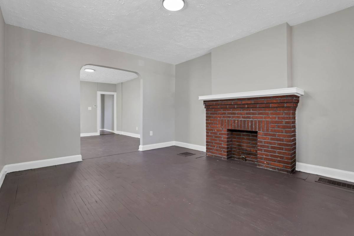 Apartment for rent at 791-793 E Starr Ave, Columbus, OH 43201