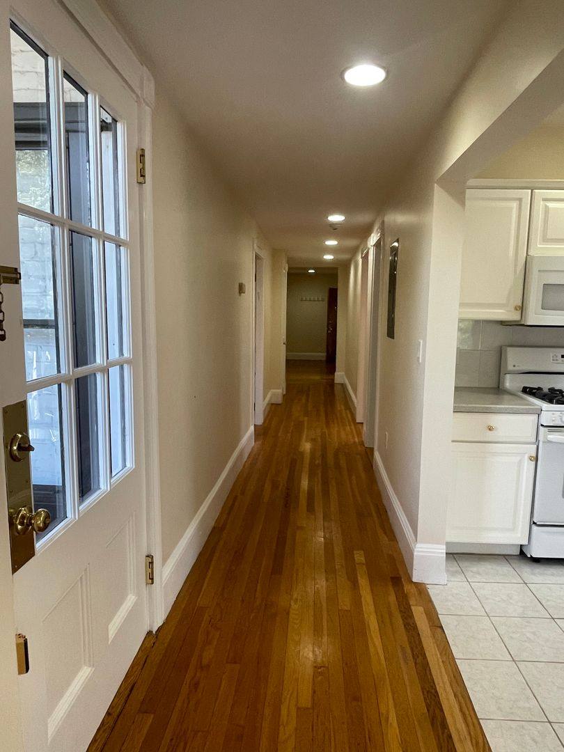 House for rent at 10 Dean Rd #3A, Brookline, MA 02445