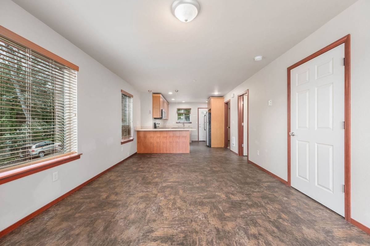 Apartment for rent at 2011 Knox, Bellingham, WA 98225