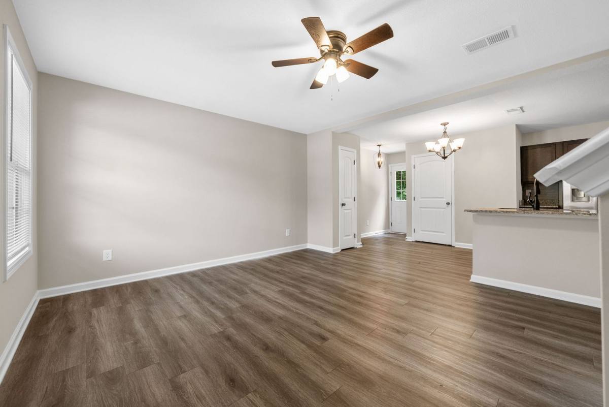 Apartment for rent at 432 Glenstone Springs Dr, Clarksville, TN 37043