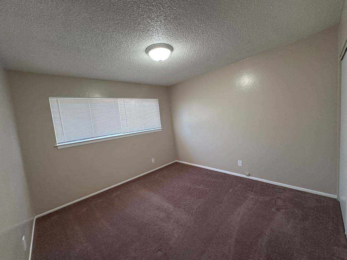 Apartment for rent at 3814 39th Ave, Oakland, CA 94619