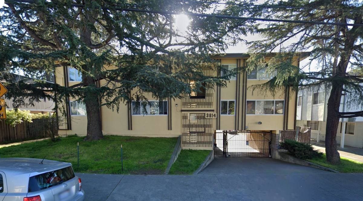 Apartment for rent at 3814 39th Ave, Oakland, CA 94619