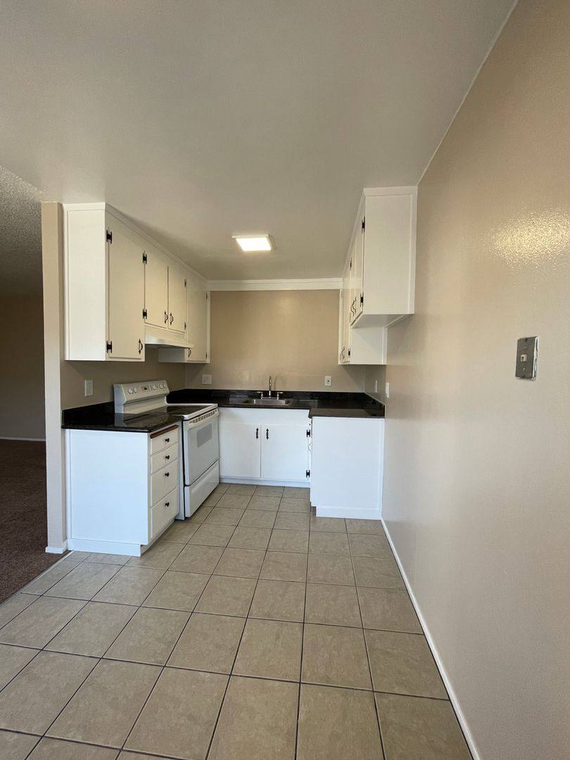 Apartment for rent at 3814 39th Ave, Oakland, CA 94619