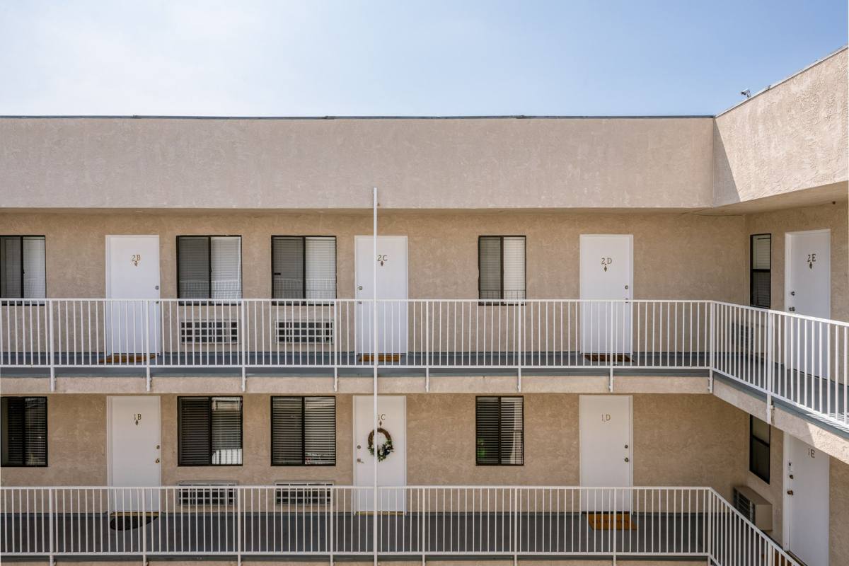 Apartment for rent at 1535 N Kenmore Ave, Los Angeles, CA 90027