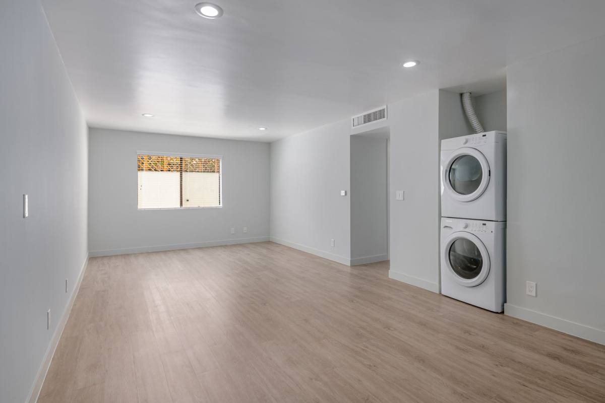 Apartment for rent at 1535 N Kenmore Ave, Los Angeles, CA 90027