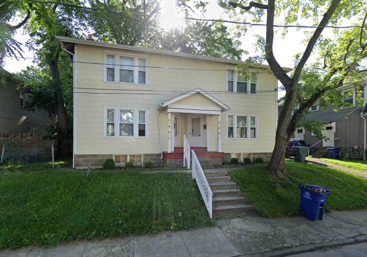 Apartment for rent at 2476 Adams Ave, Columbus, OH 43202