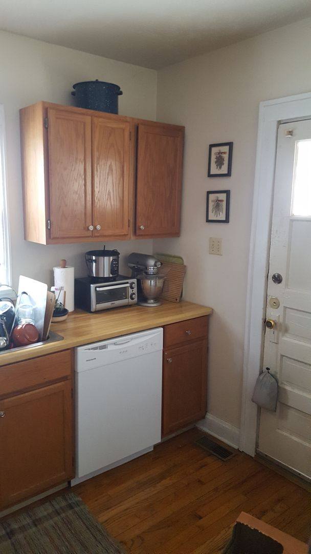 Apartment for rent at 2476 Adams Ave, Columbus, OH 43202