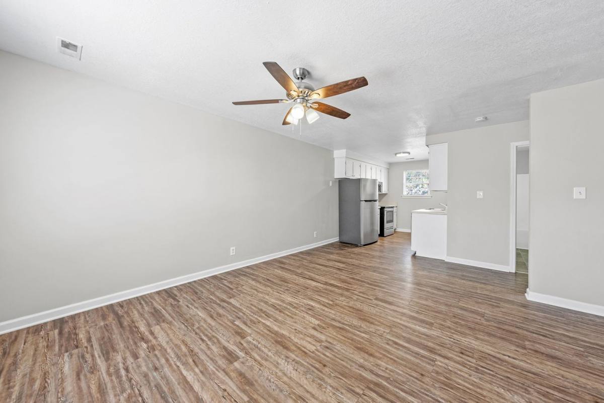 Apartment for rent at 209 Lexington Dr, Clarksville, TN 37042