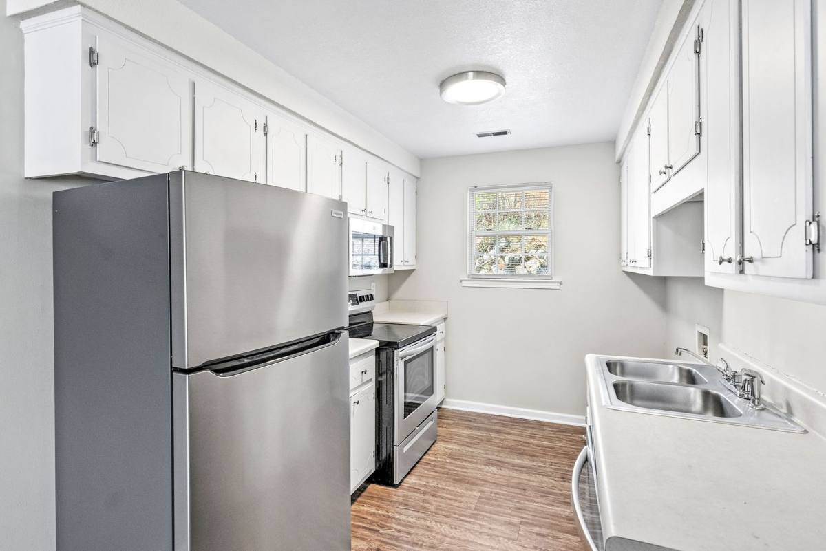 Apartment for rent at 209 Lexington Dr, Clarksville, TN 37042