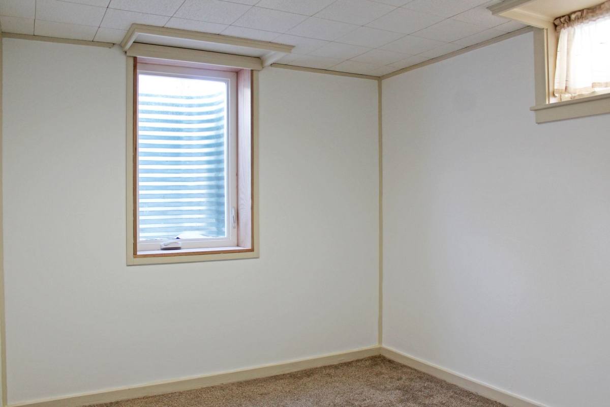 Apartment for rent at 1707 S 10th Ave, Sioux Falls, SD 57105
