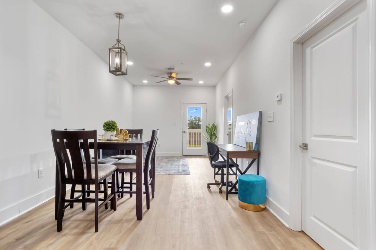 Apartment for rent at 8701 Old Spanish Trail, Ocean Springs, MS 39564