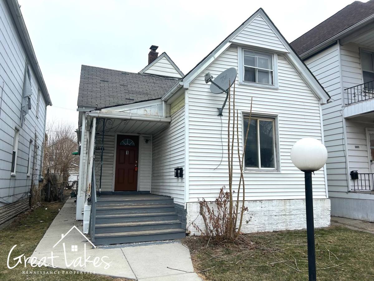 Apartment for rent at 3013 Roosevelt St, Hamtramck, MI 48212