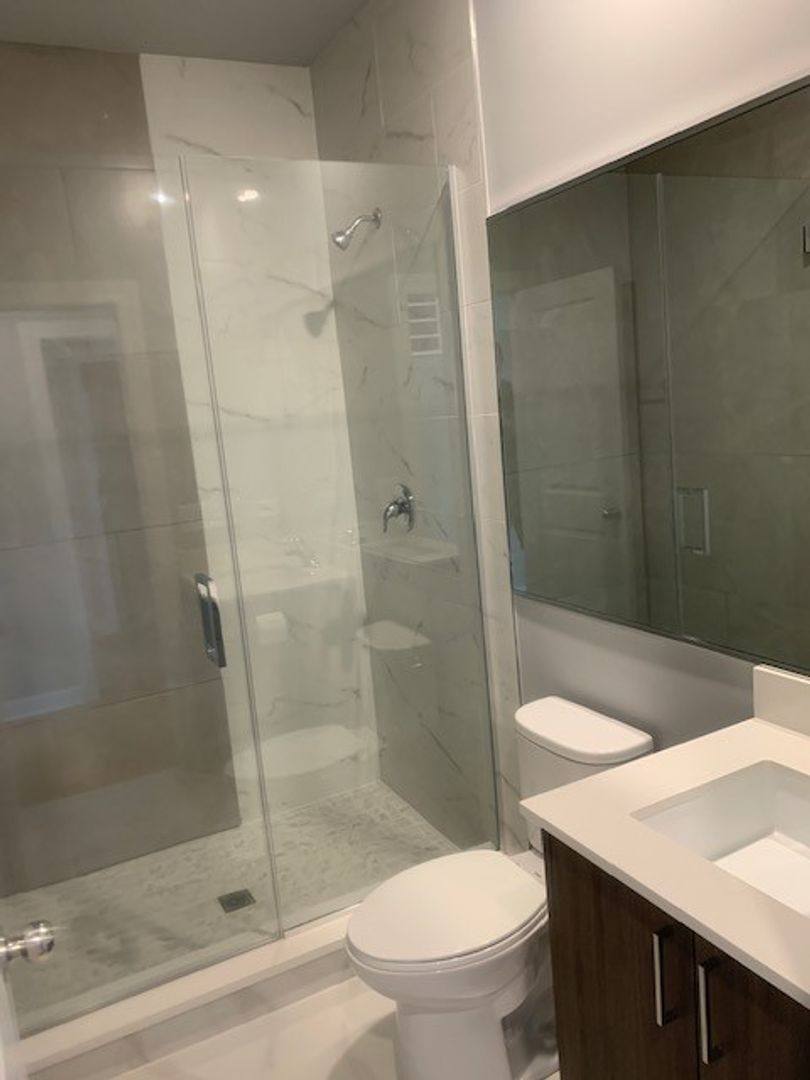 Apartment for rent at 5117 S Kenwood, Chicago, IL 60615