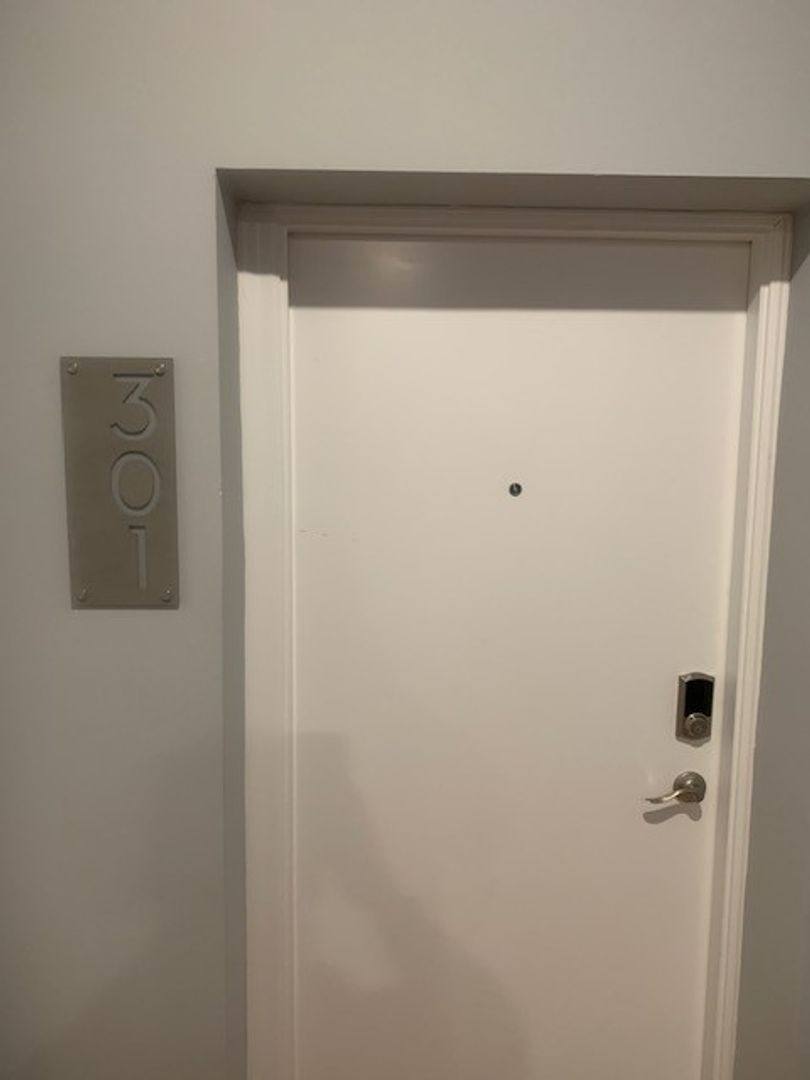 Apartment for rent at 5117 S Kenwood, Chicago, IL 60615