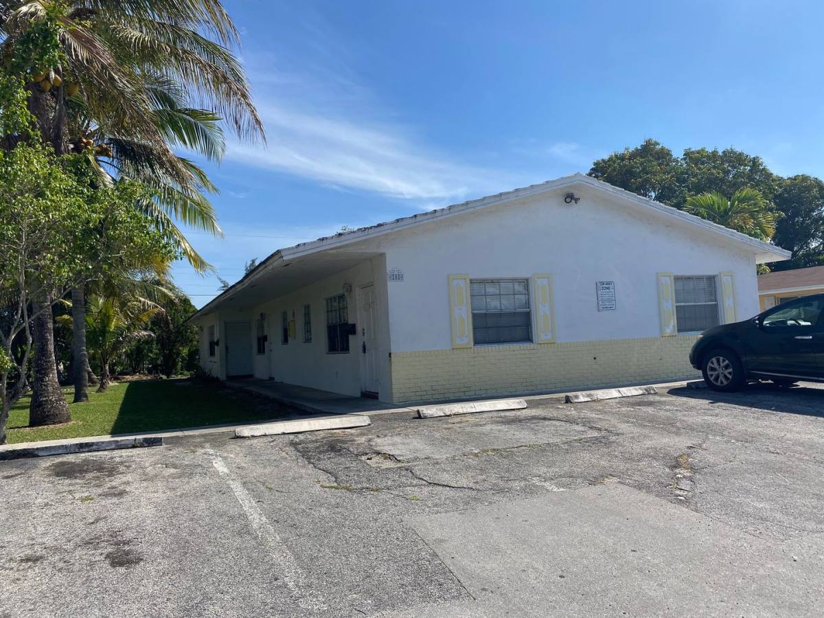 Apartment for rent at 208 NW 43 Court, Fort Lauderdale, FL 33309