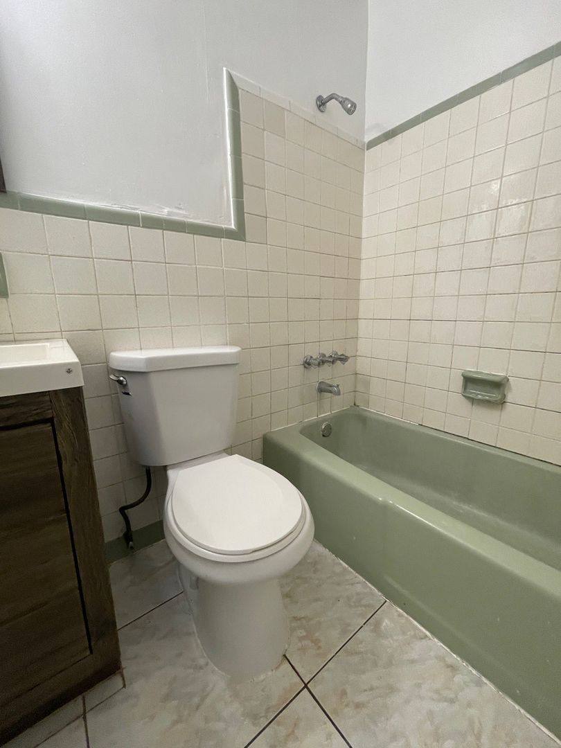 Apartment for rent at 208 NW 43 Court, Fort Lauderdale, FL 33309