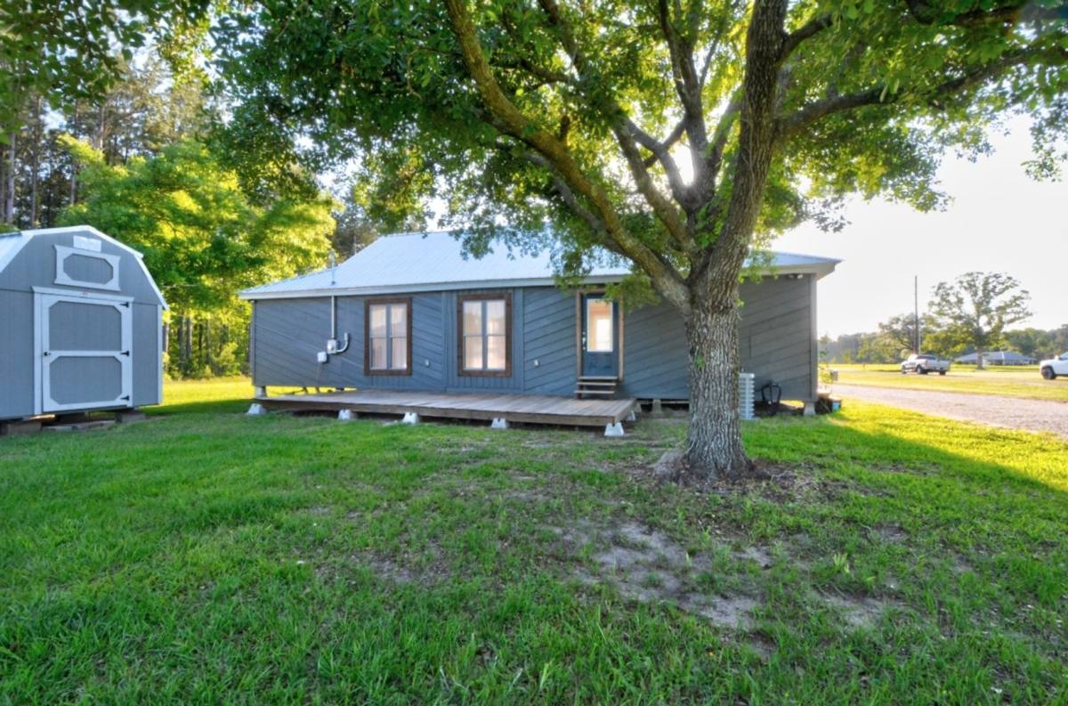 House for rent at 23950 Coats Rd, Springfield, LA 70462