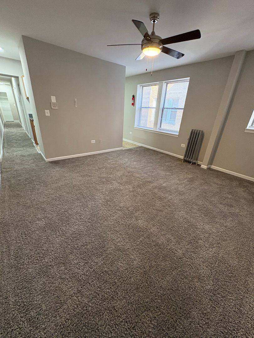 Apartment for rent at 327 N Pine, Chicago, IL 60644