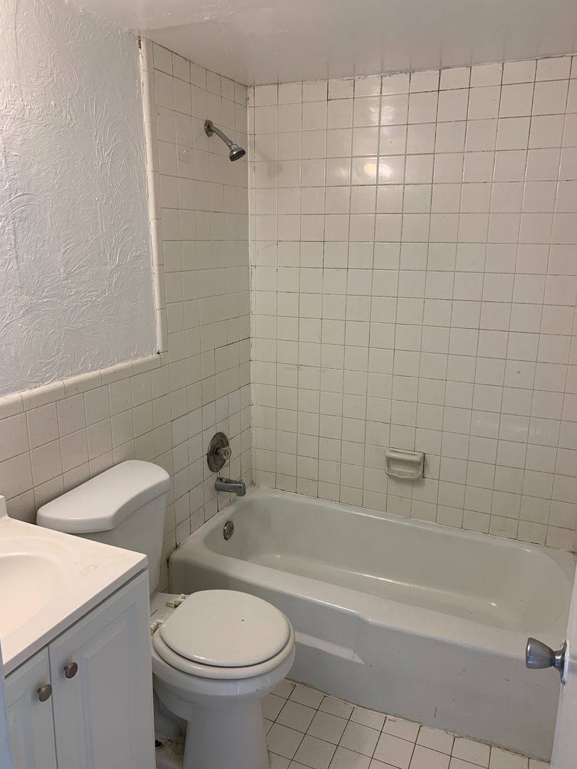Apartment for rent at 6050 NW 8 St, Pompano Beach, FL 33063