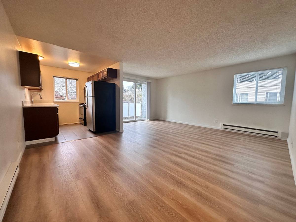 Apartment for rent at 3046 SW Avalon Way, Seattle, WA 98126