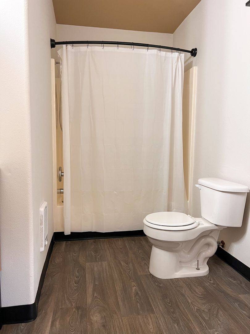 Apartment for rent at 110 9th Ave, Sweet Home, OR 97386
