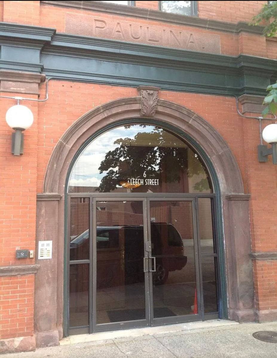 Apartment for rent at 6 Leech St, Saint Paul, MN 55102