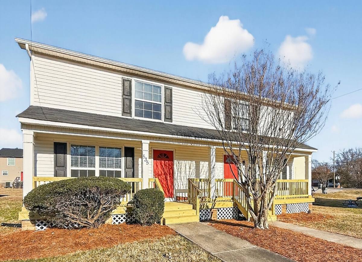 Townhouse for rent at 531 Park St, Kannapolis, NC 28083