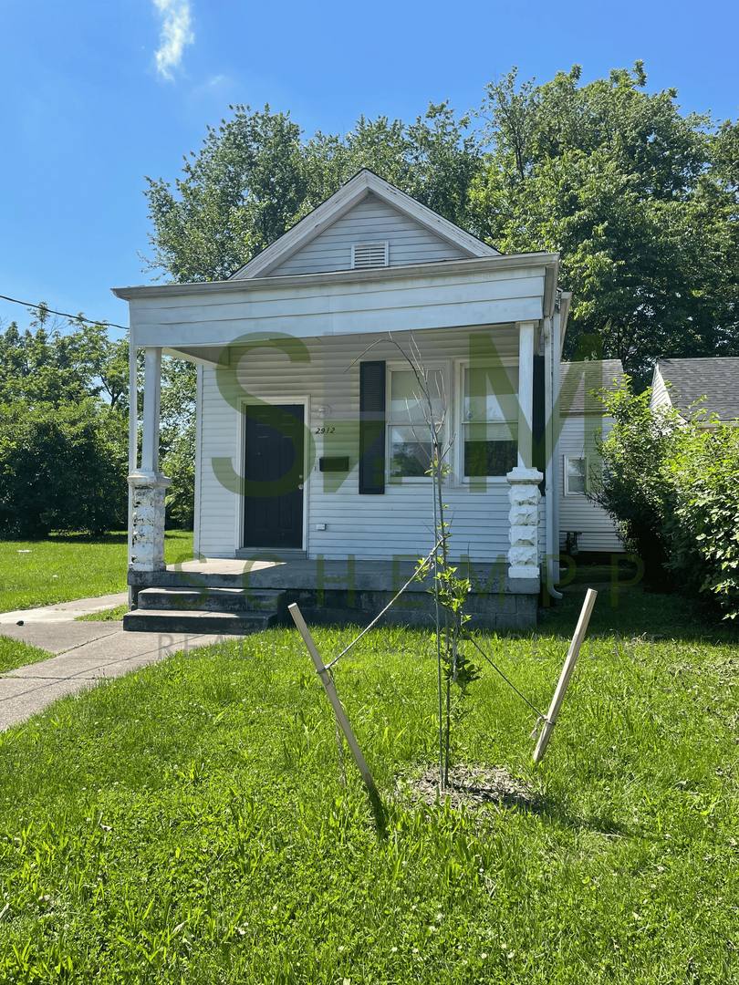 House for rent at 2912 Greenwood Ave, Louisville, KY 40211