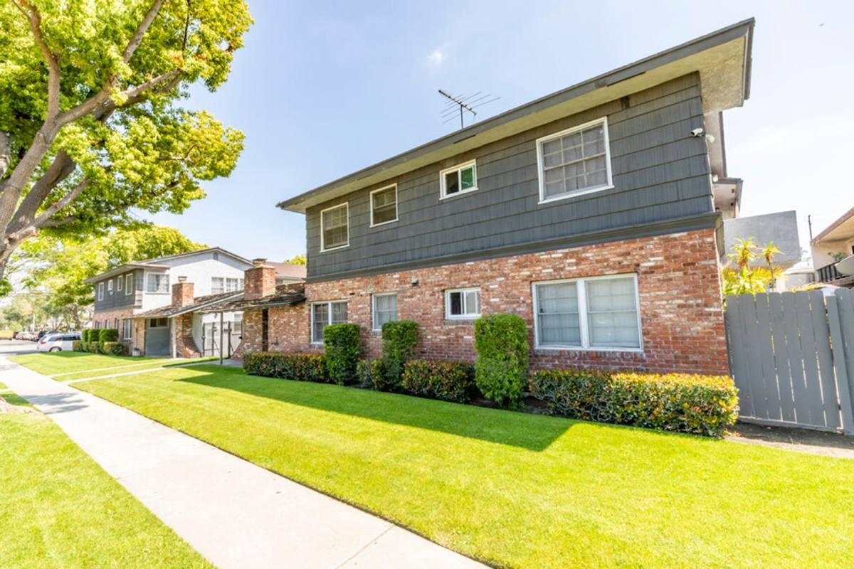 Apartment for rent at 1602-1608 W Juno Ave, Anaheim, CA 92802