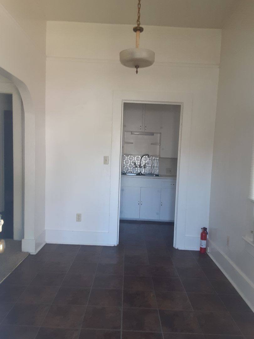 Apartment for rent at 413 NW C St, Grants Pass, OR 97526