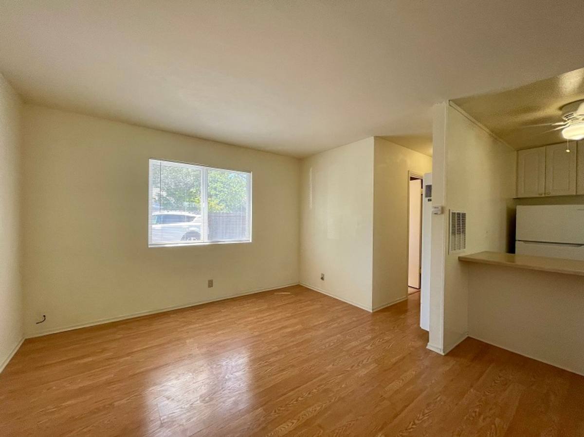 Apartment for rent at 1151-1181 Warren St, Napa, CA 94559