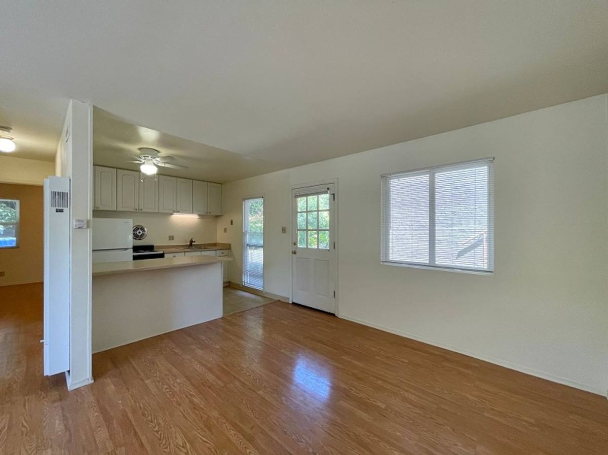 Apartment for rent at 1151-1181 Warren St, Napa, CA 94559