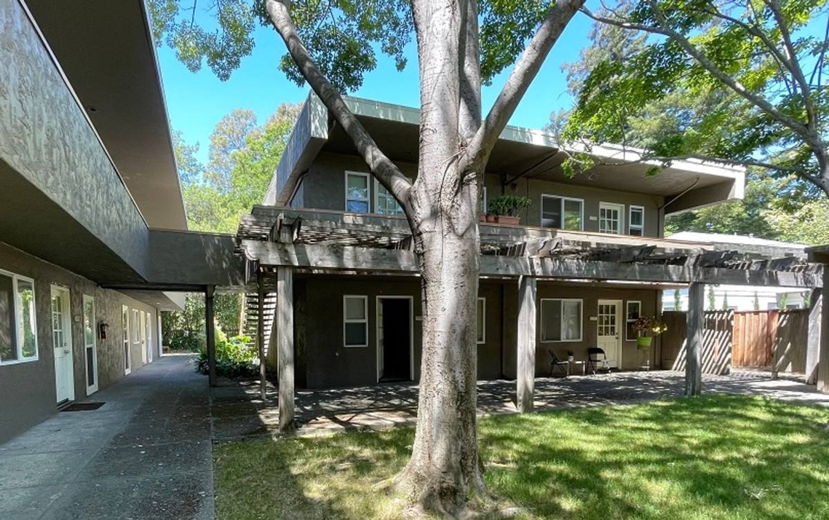 Apartment for rent at 1151-1181 Warren St, Napa, CA 94559