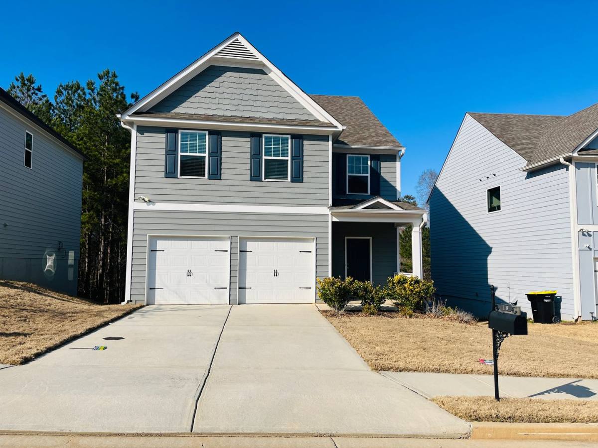 House for rent at 18 Ulsh Park Dr, Newnan, GA 30265