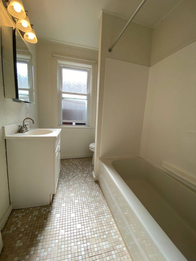 Apartment for rent at 5541 Bartlett St, Pittsburgh, PA 15217