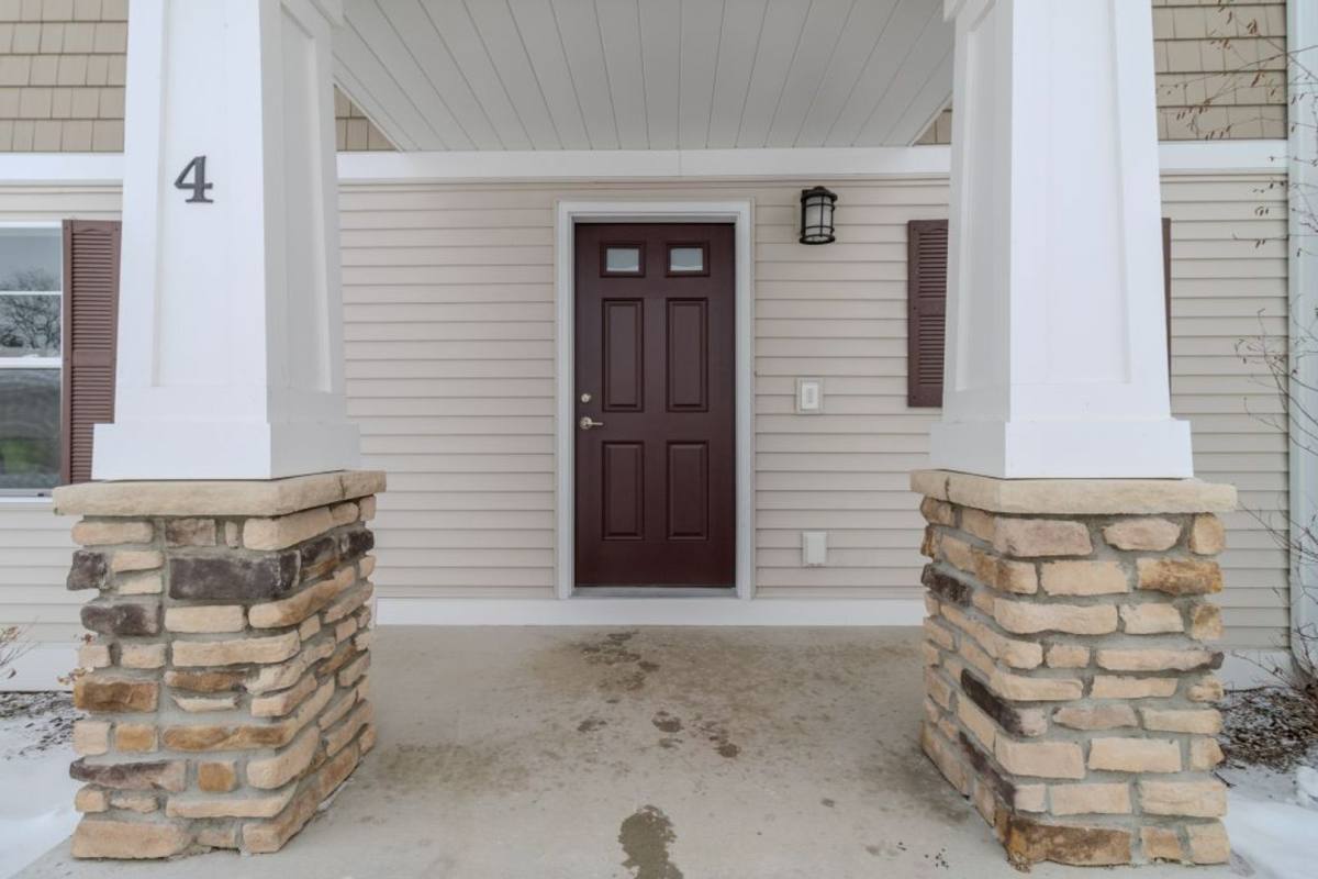 Apartment for rent at 1542 Simsbury St, Traverse City, MI 49684