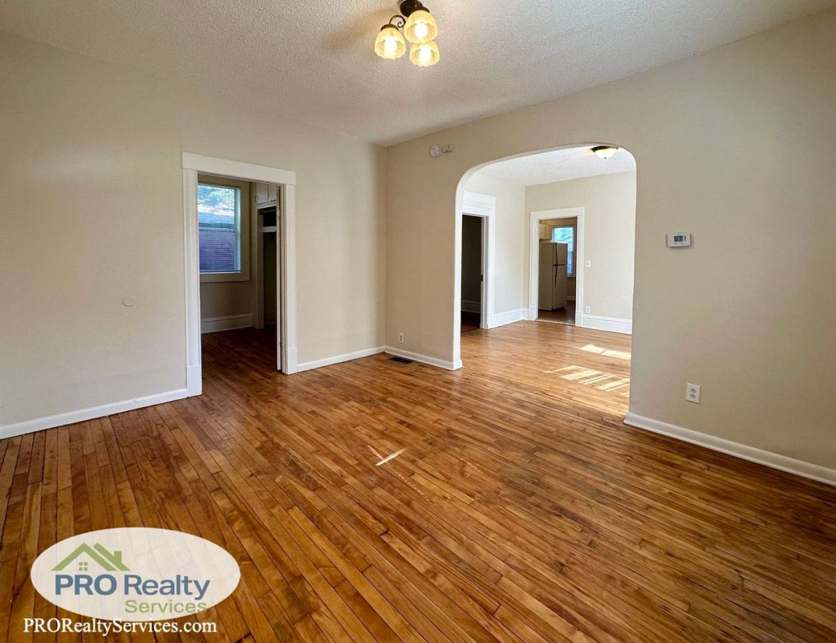 Townhouse for rent at 3245 Cedar Ave S, Minneapolis, MN 55407