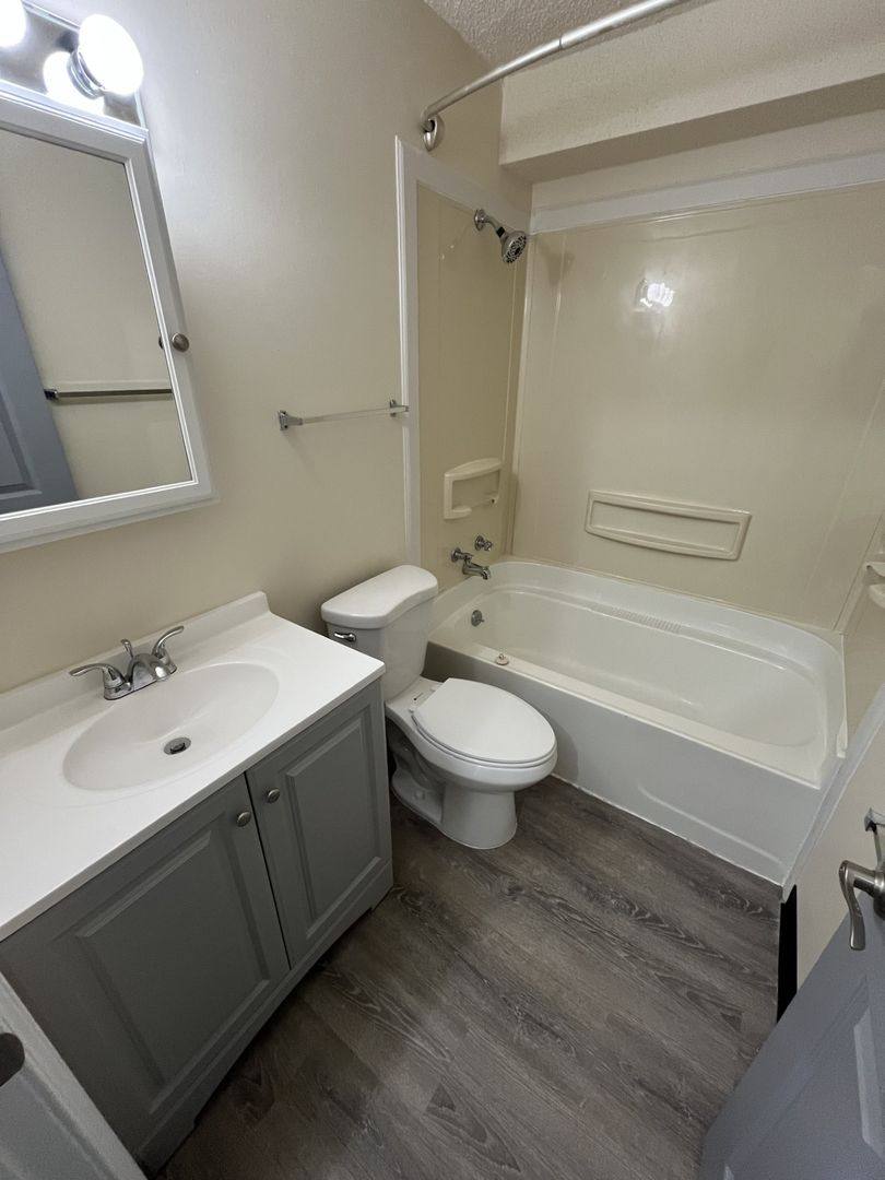 Apartment for rent at 2501 Leonard St #112, Duluth, MN 55811