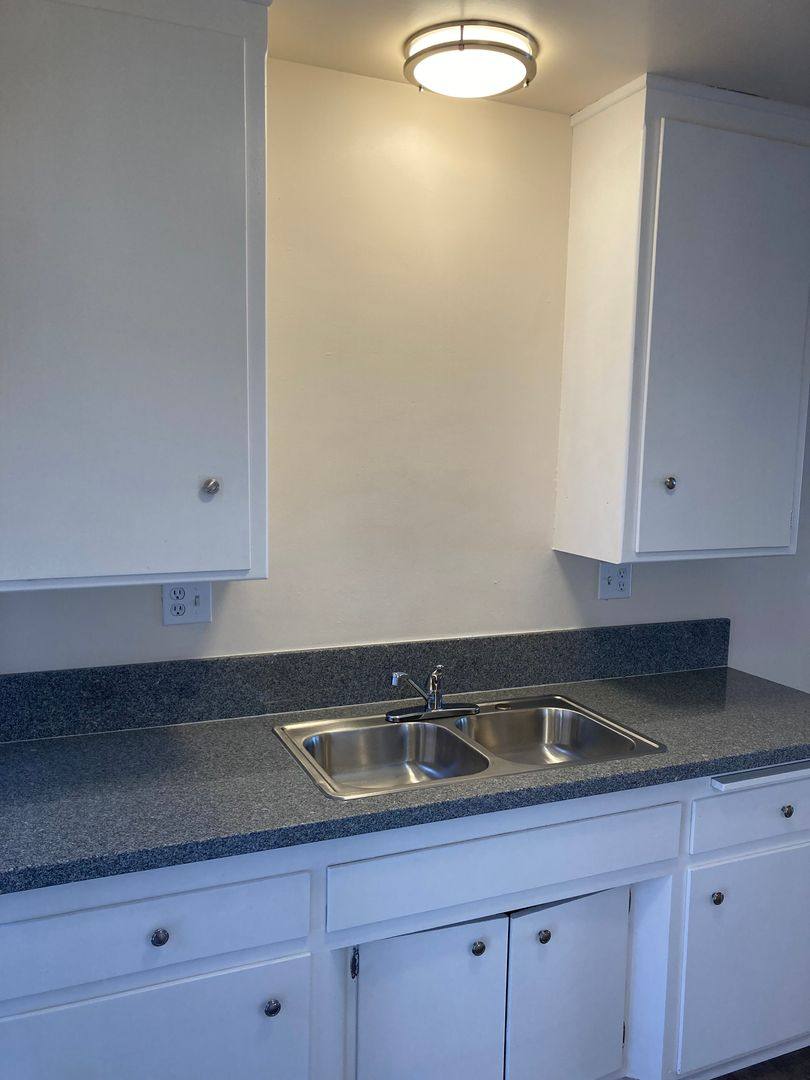 Apartment for rent at 1424 Obispo Ave, Long Beach, CA 90804