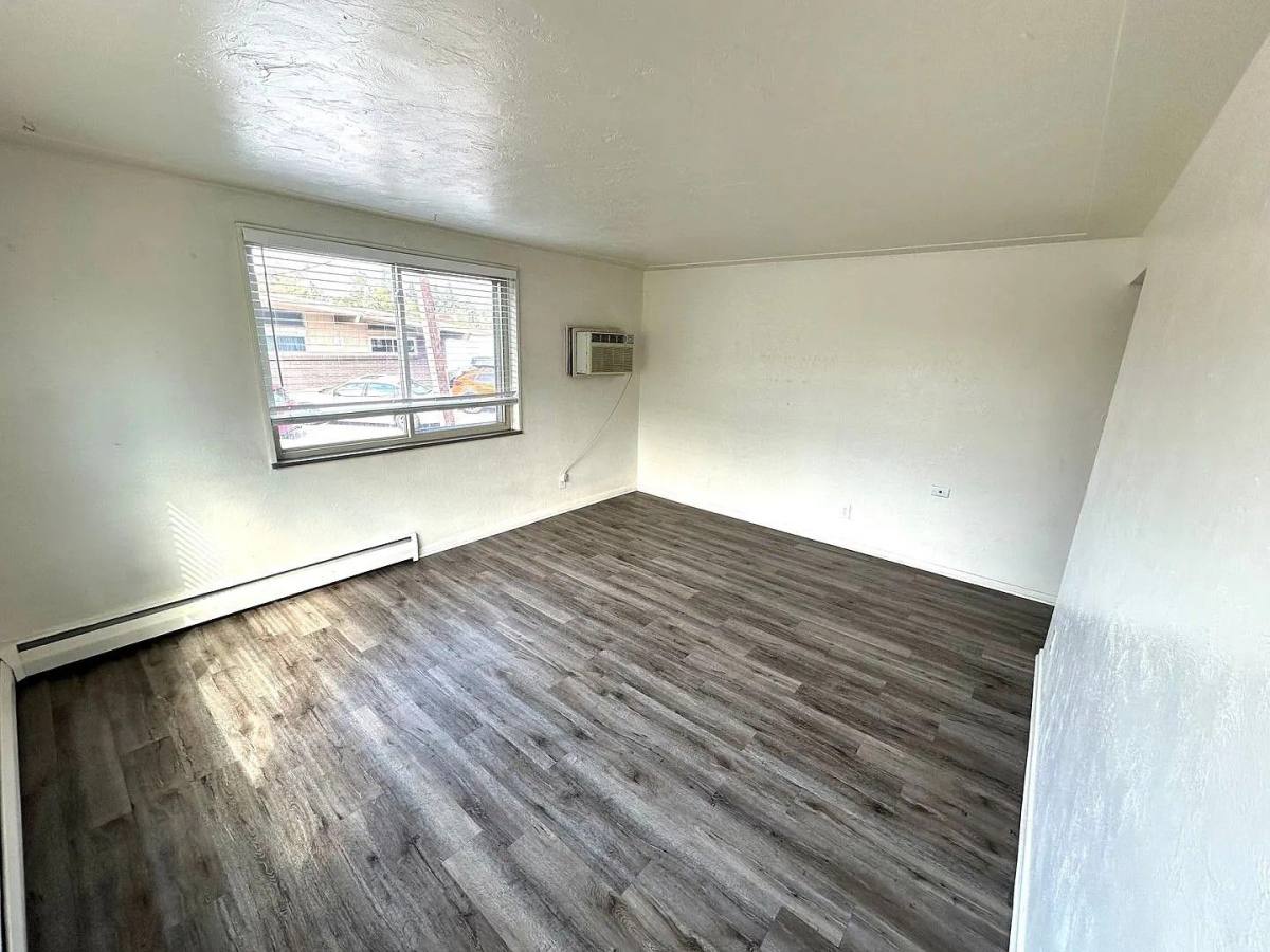 Apartment for rent at 1085-1095 W Lilley Ave, Littleton, CO 80120