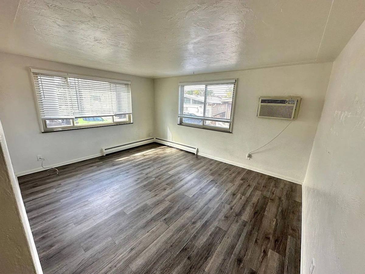 Apartment for rent at 1085-1095 W Lilley Ave, Littleton, CO 80120