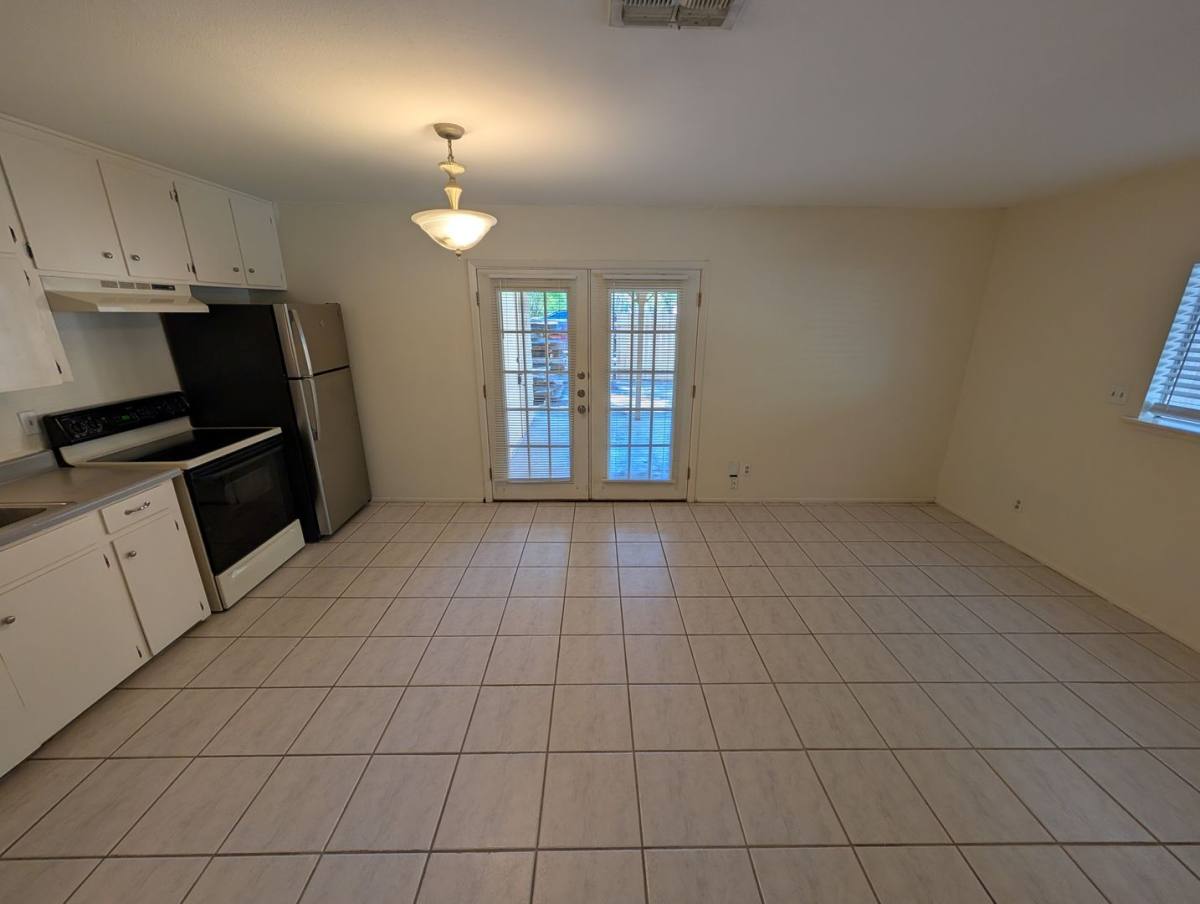Apartment for rent at 164 S Union, New Braunfels, TX 78130