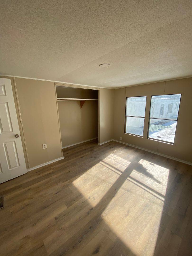 Apartment for rent at 5125 N Center Rd, Flint, MI 48506